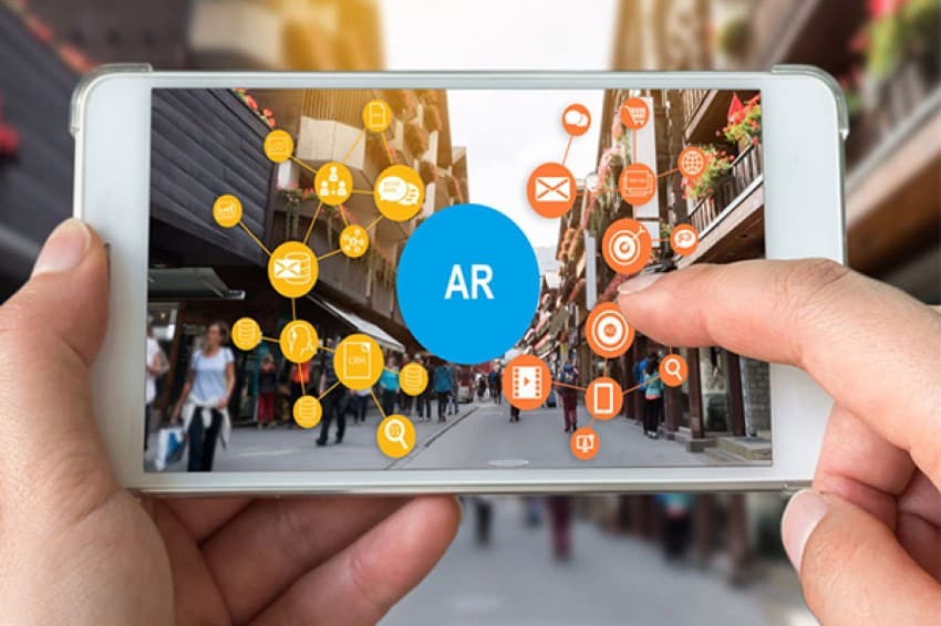 واقعیت افزوده (AR) چیست؟