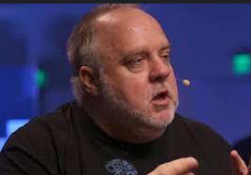 جان ولیس کیست؟